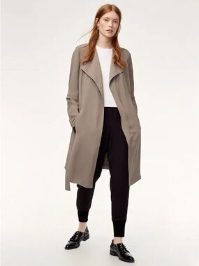 Babaton Flowy Long Line Lag & Look Trench, size M